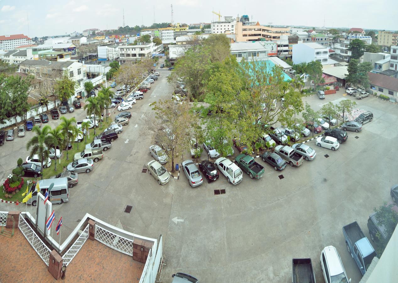 Khon Kaen Hotel Экстерьер фото